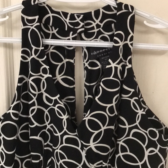 Black and white dress - Picture 2 of 4